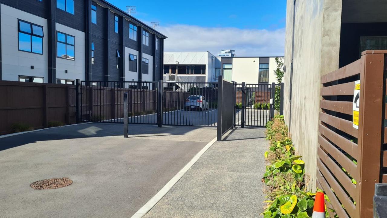 1 Bedroom City Base With Free Car Park Christchurch Exterior foto